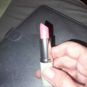 Ester Lauder Envy Lipstick New!!!!